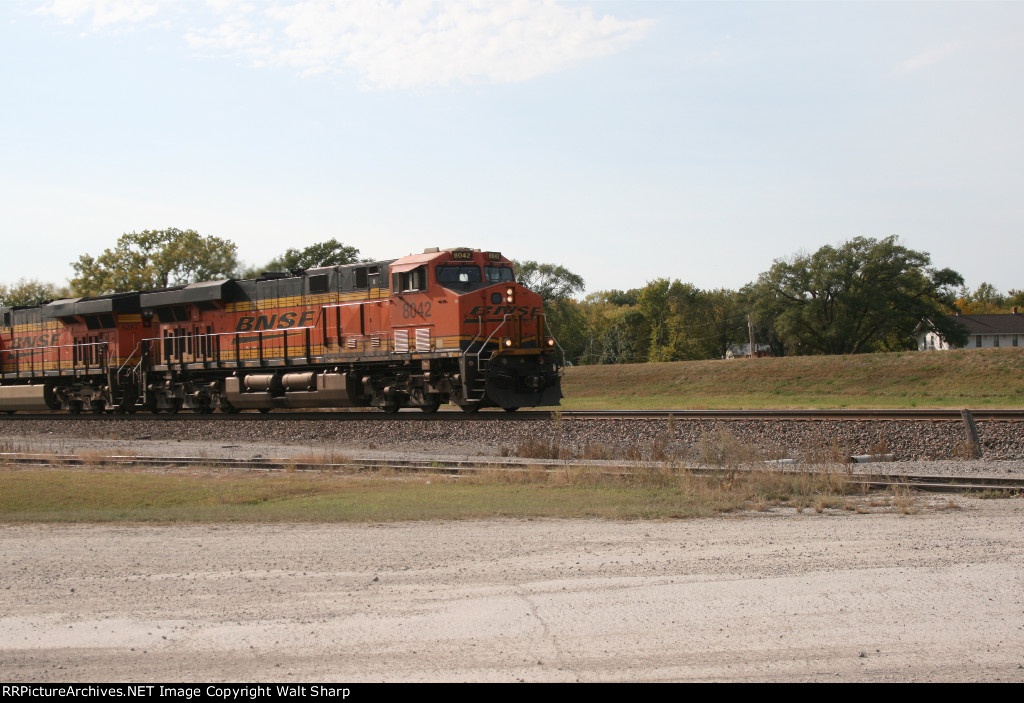 BNSF 8042